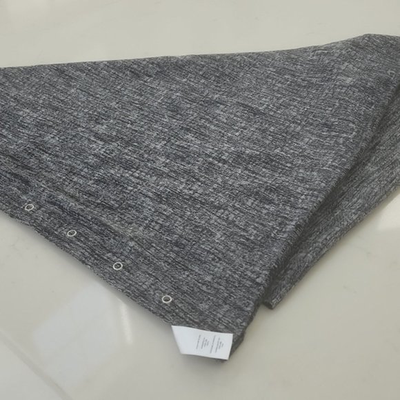 Ivivva by Lululemon Neck Scarf Wrap | Black & White static EUC 👌 - Picture 3 of 3